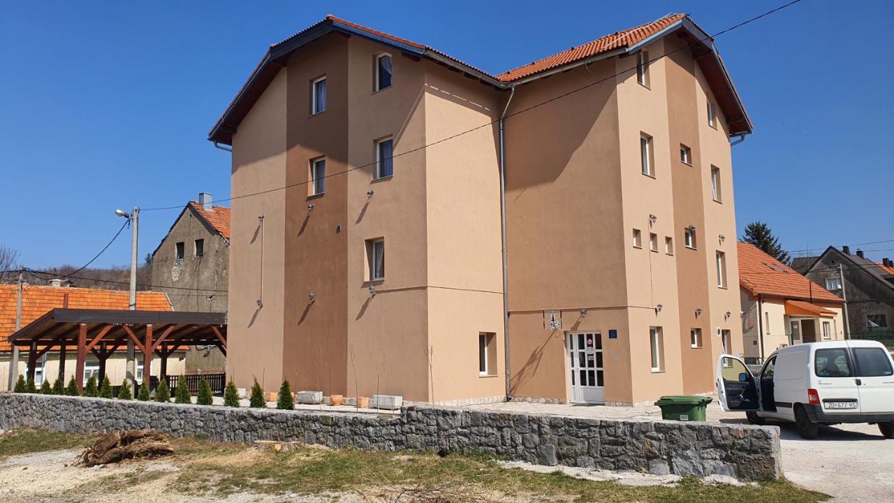 Villa Dijana Gračac Exterior foto